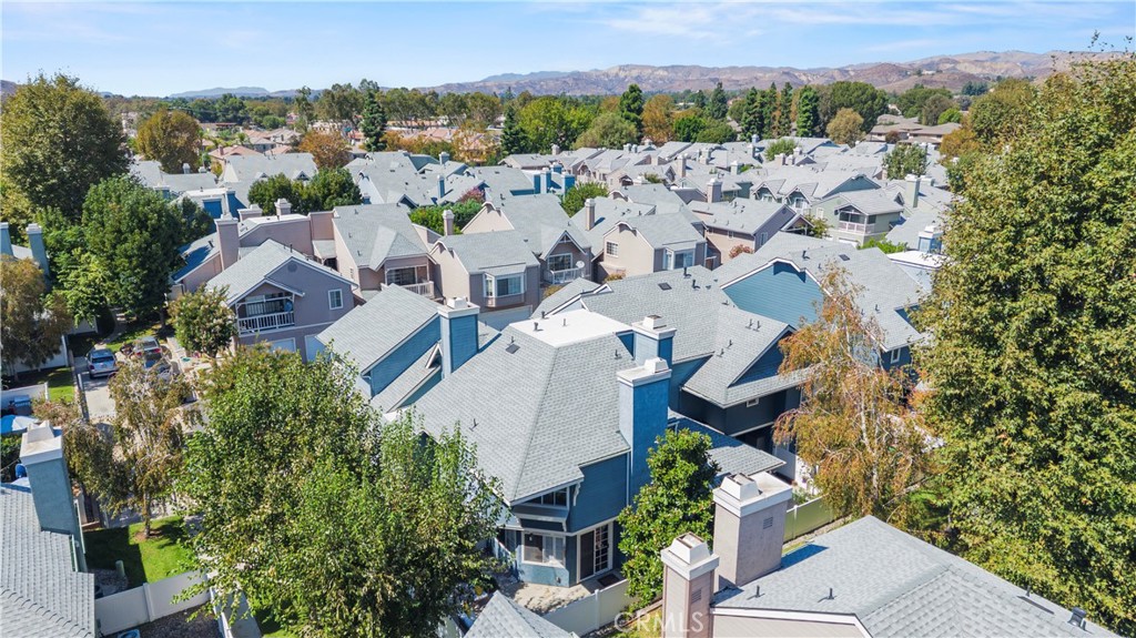 1866 Rory Lane, Unit 2 Simi Valley, CA 93063 - Photo 34 of 36 Community Roof tops