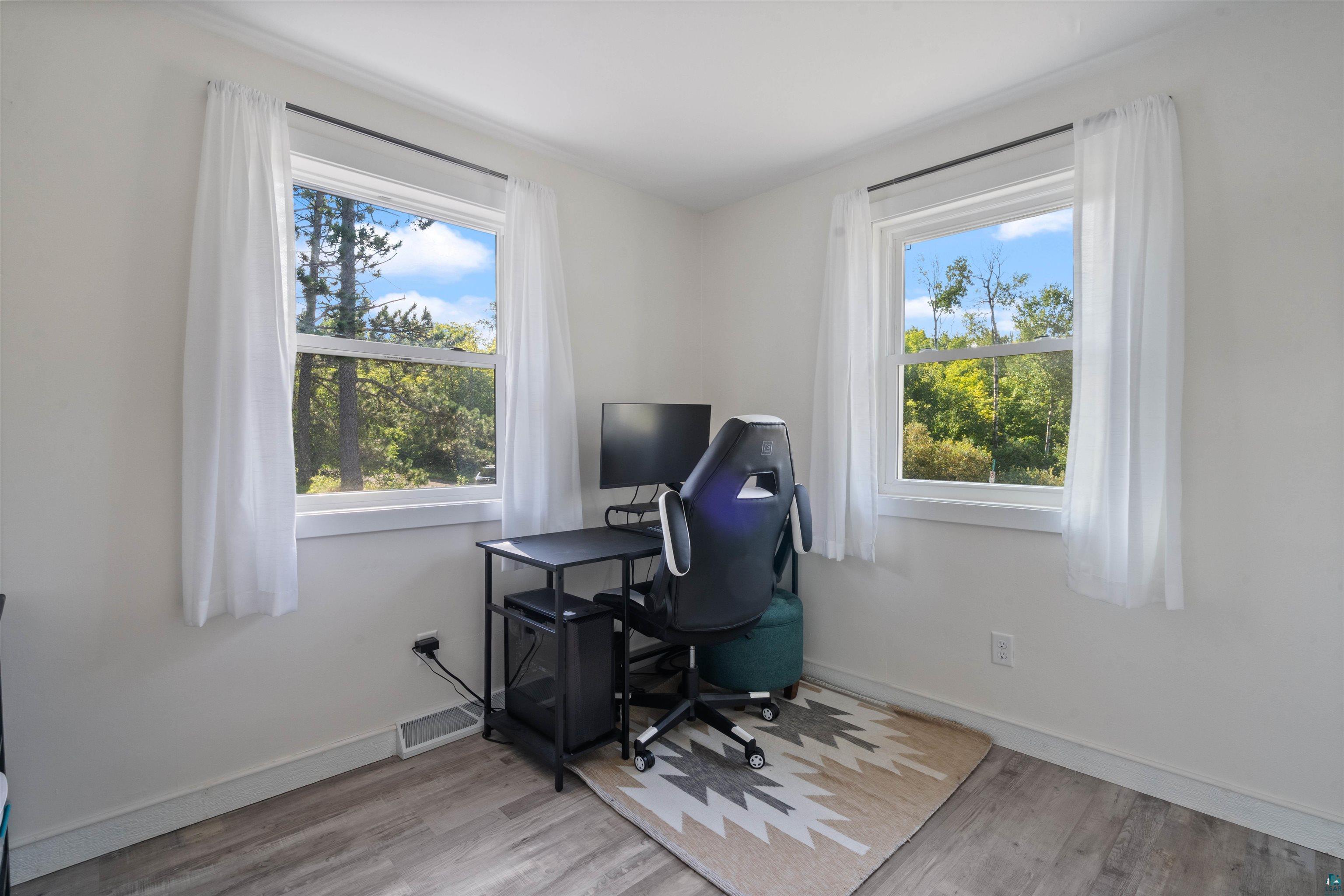 4926 Drake Road Duluth, MN 55803 - Photo 15 of 26 Gallery Image 15