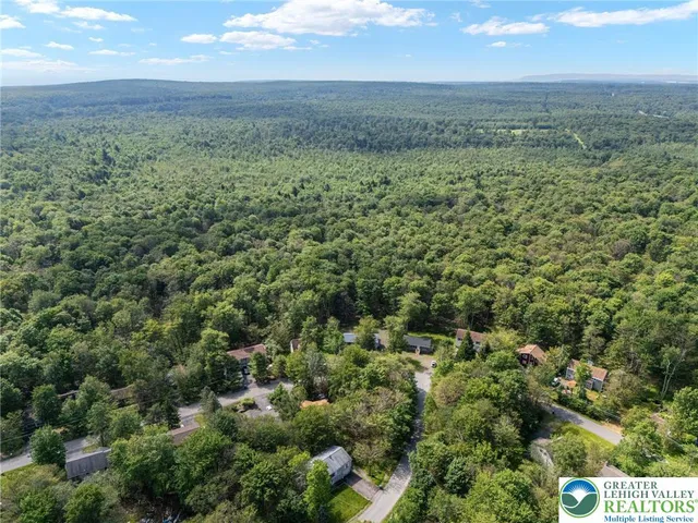 $320,000 | 1533 Black Birch Way, Tobyhanna, PA 18466