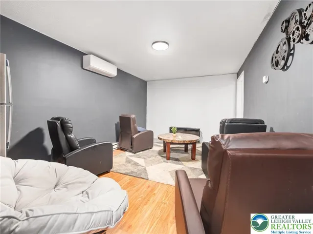 $320,000 | 1533 Black Birch Way, Tobyhanna, PA 18466