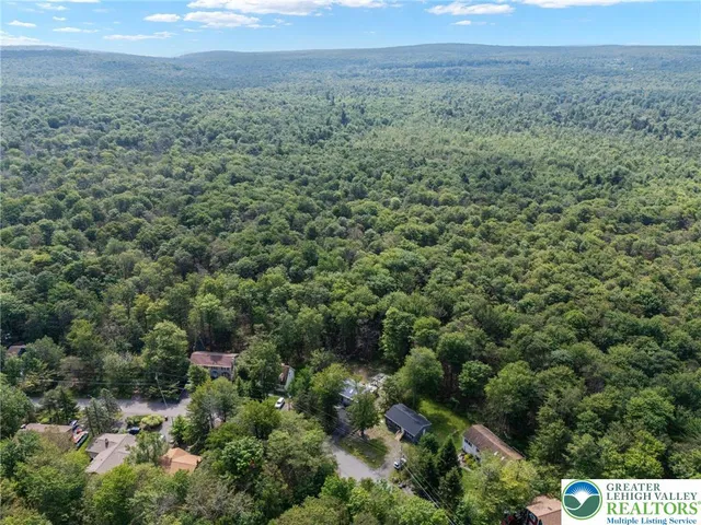 $320,000 | 1533 Black Birch Way, Tobyhanna, PA 18466