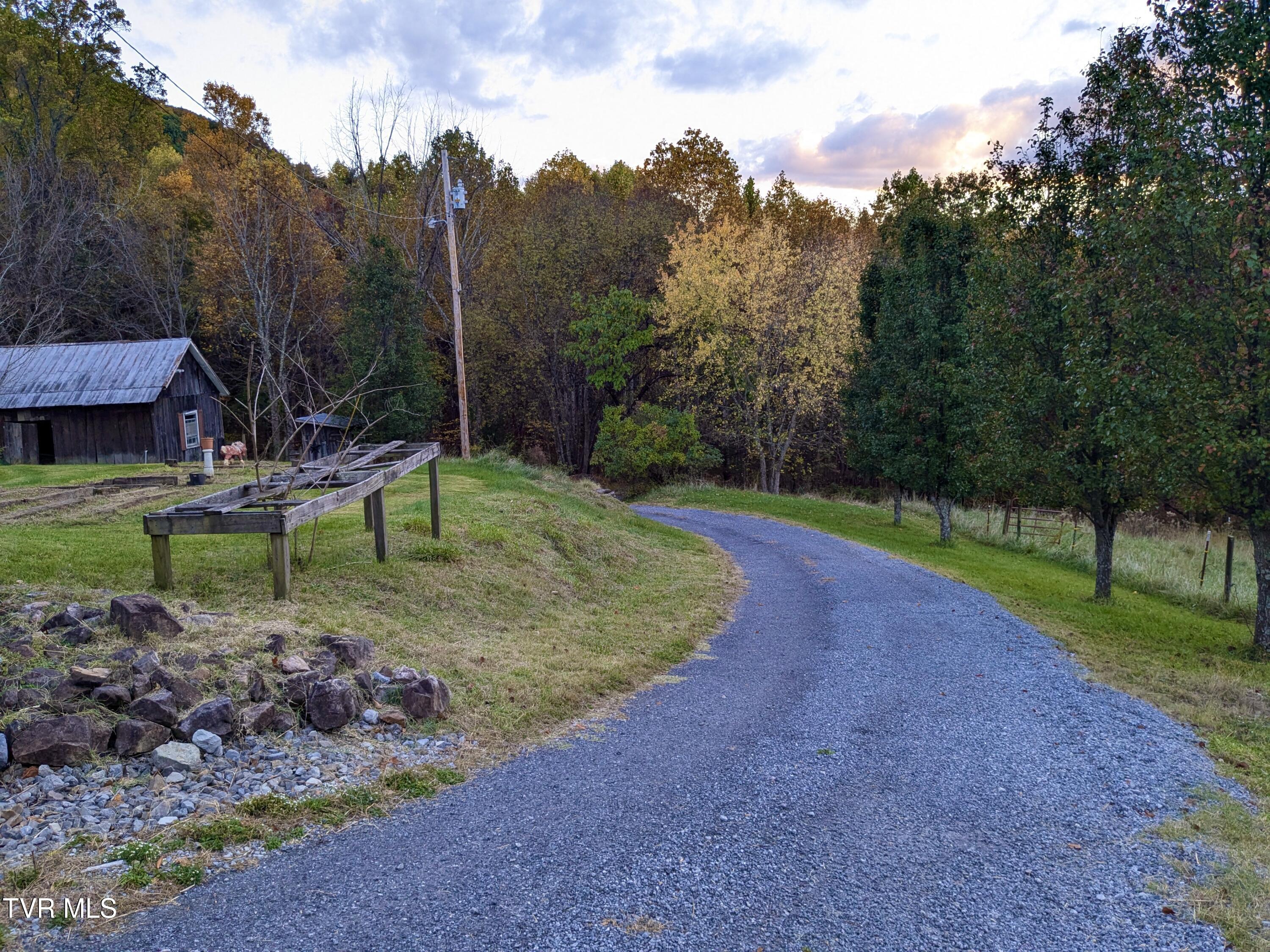 448 Cherry Grove Road Jonesborough, TN 37659 - Photo 105 of 105 PXL_20241030_222010508