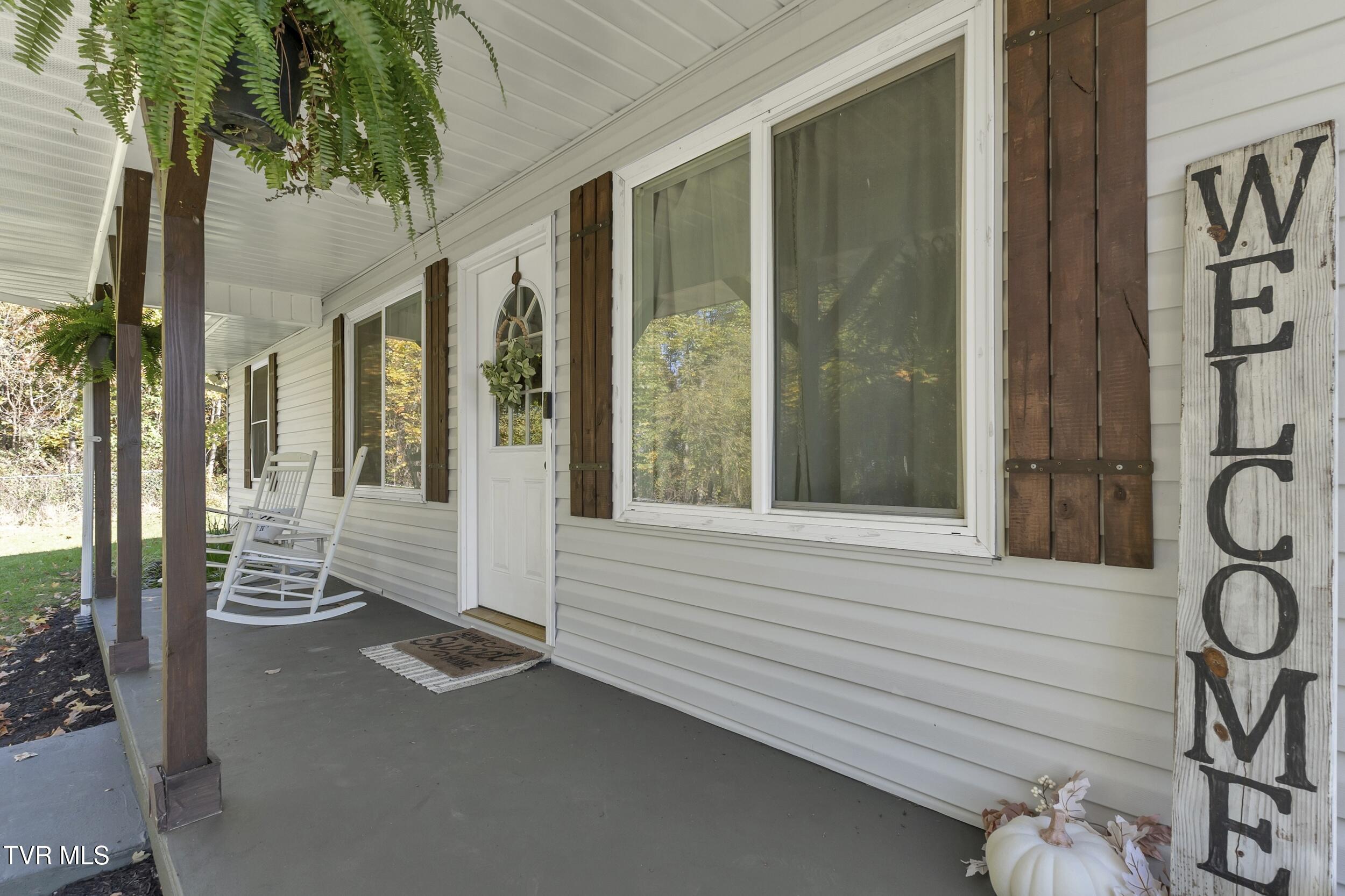 448 Cherry Grove Road Jonesborough, TN 37659 - Photo 2 of 105 7_arw03864