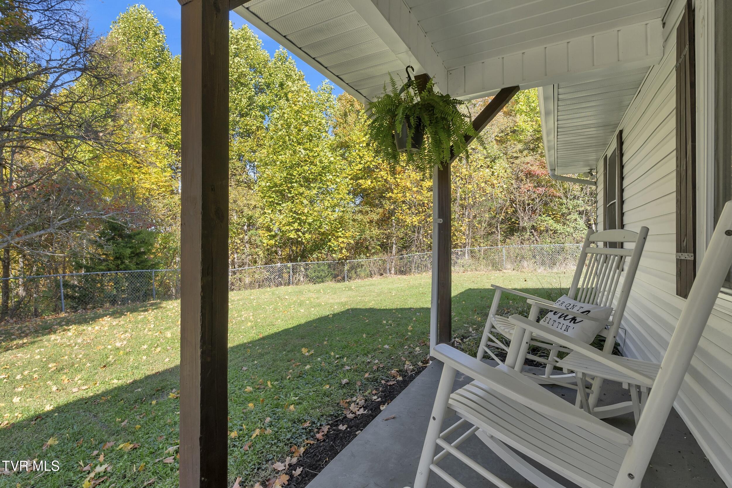 448 Cherry Grove Road Jonesborough, TN 37659 - Photo 4 of 105 8_arw03867