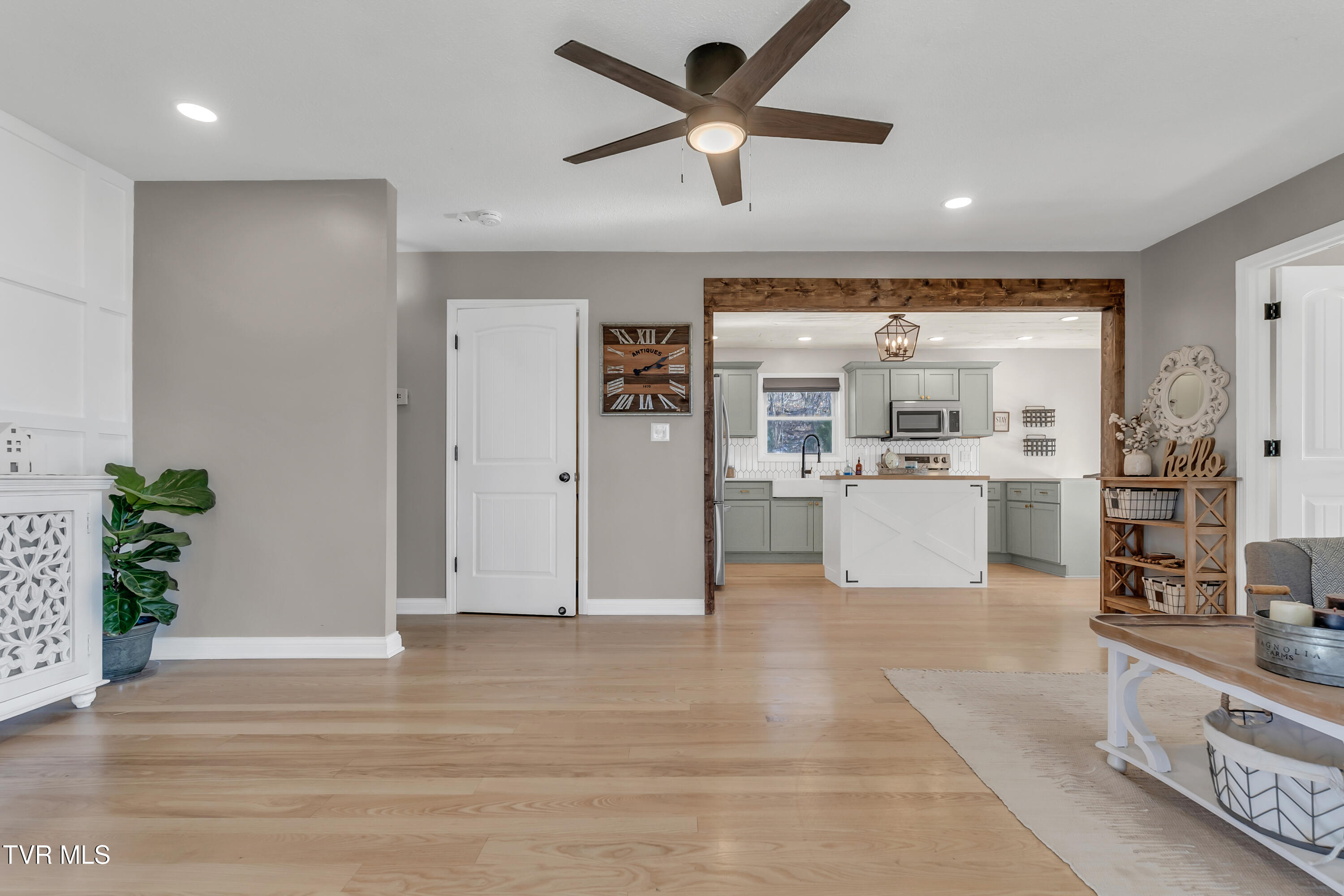 448 Cherry Grove Road Jonesborough, TN 37659 - Photo 5 of 105 ARW09216