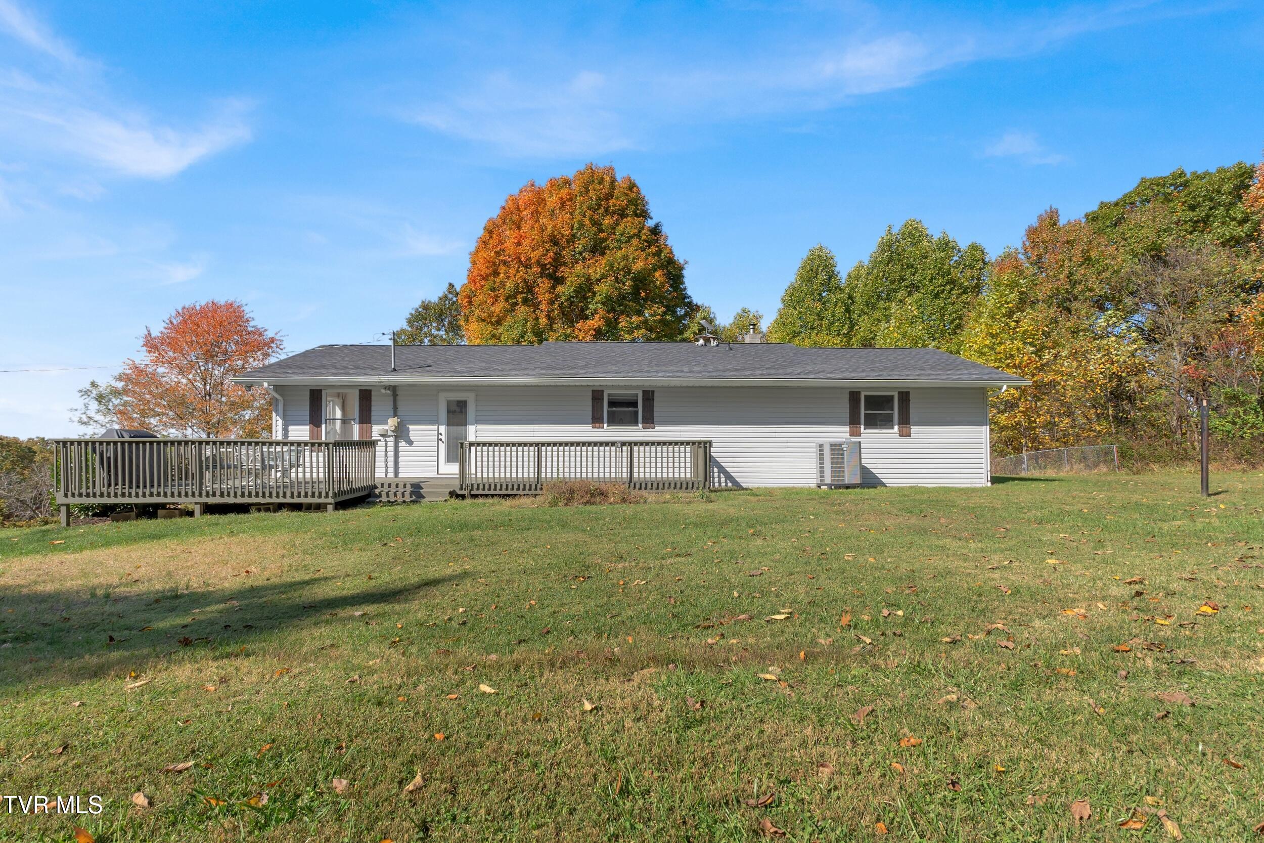 448 Cherry Grove Road Jonesborough, TN 37659 - Photo 54 of 105 16_arw03883