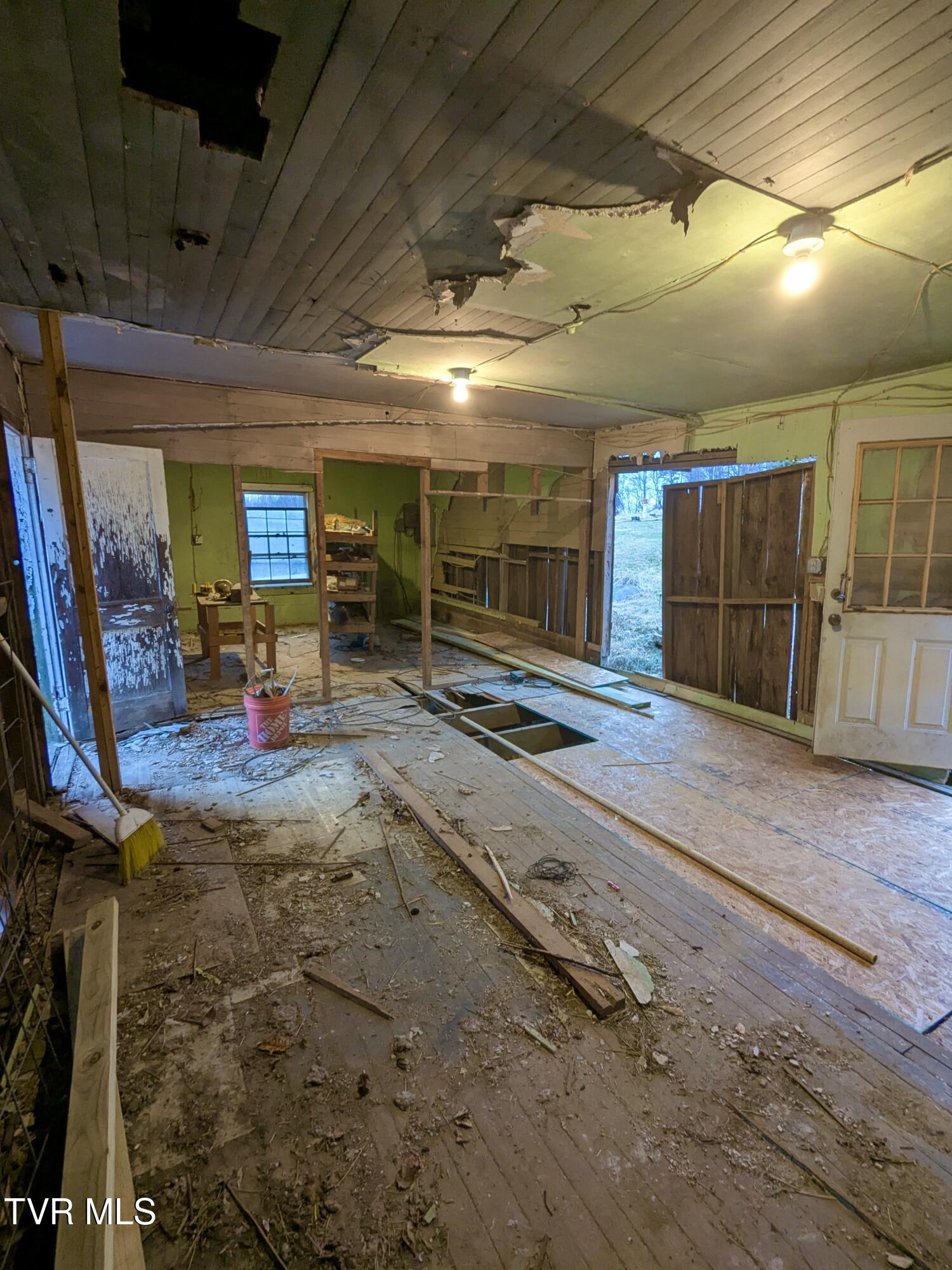 448 Cherry Grove Road Jonesborough, TN 37659 - Photo 73 of 105 PXL_20250126_223034866
