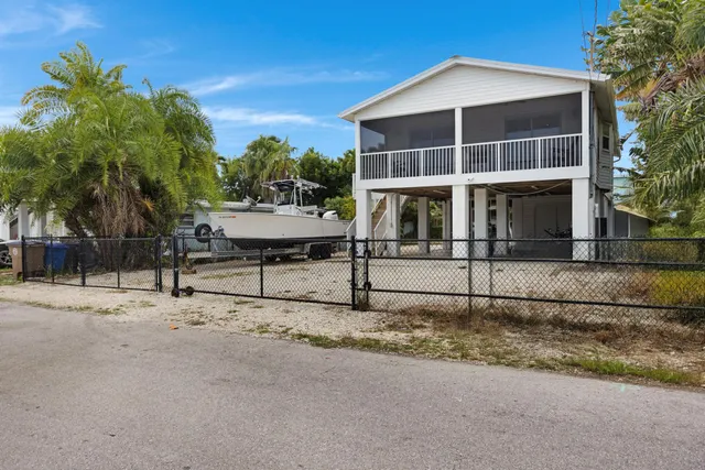 $685,000 | 31240 Ave H, Big Pine Key, FL 33043