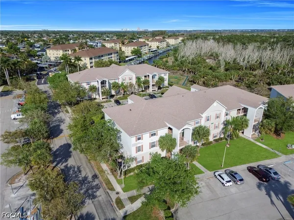 $1,450 | 1767 Four Mile Cove Parkway, Unit 826, Cape Coral, FL 33990