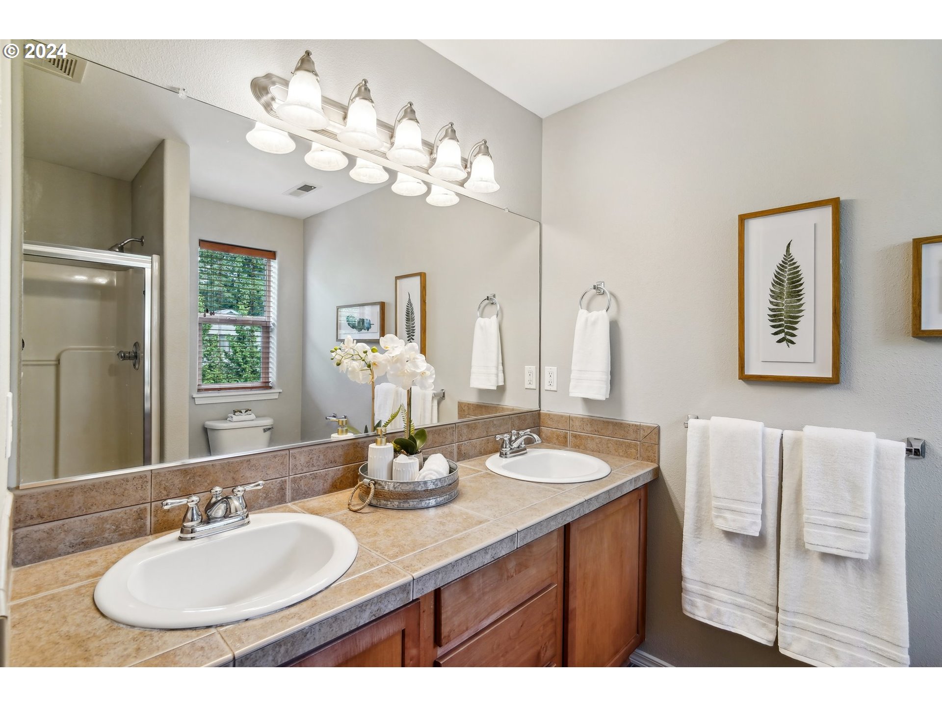 15528 Southwest Stone Ridge Circle Beaverton, OR 97007 - Photo 23 of 38 Gallery Image 23