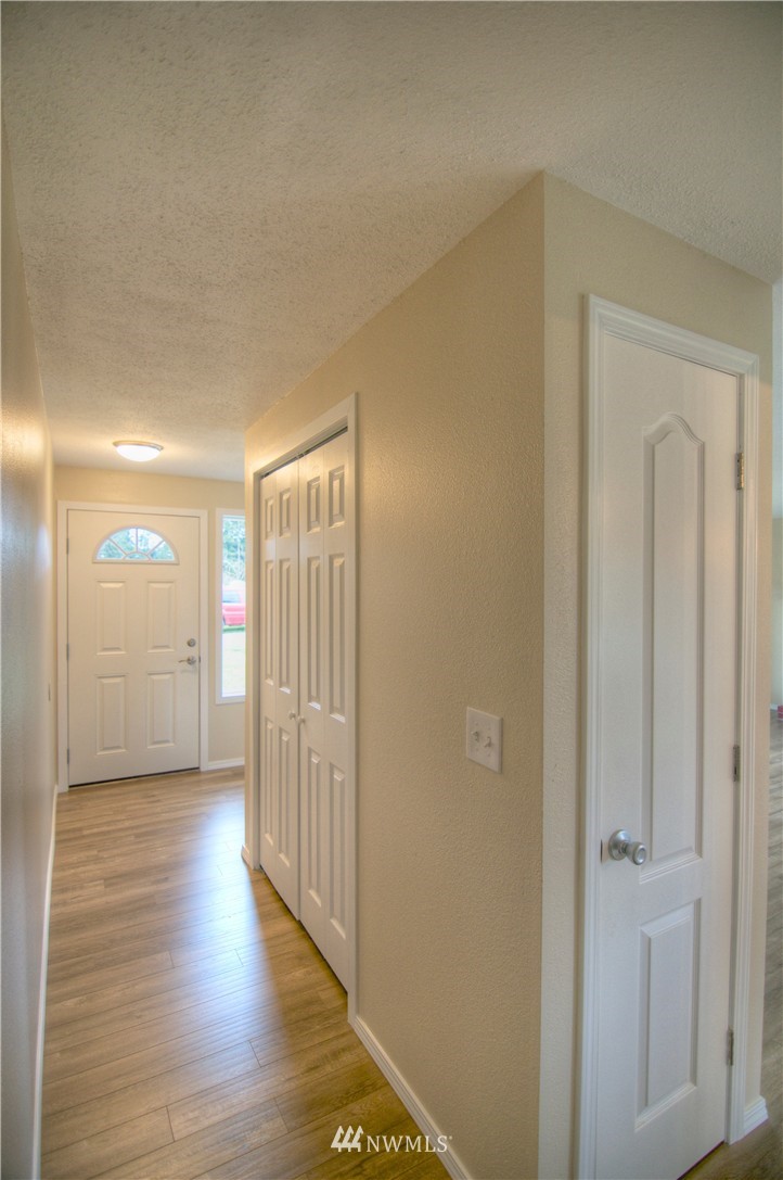 8544 178th Avenue Southwest Rochester, WA 98579 - Photo 2 of 25