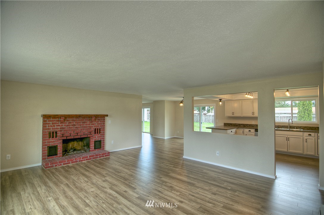 8544 178th Avenue Southwest Rochester, WA 98579 - Photo 3 of 25
