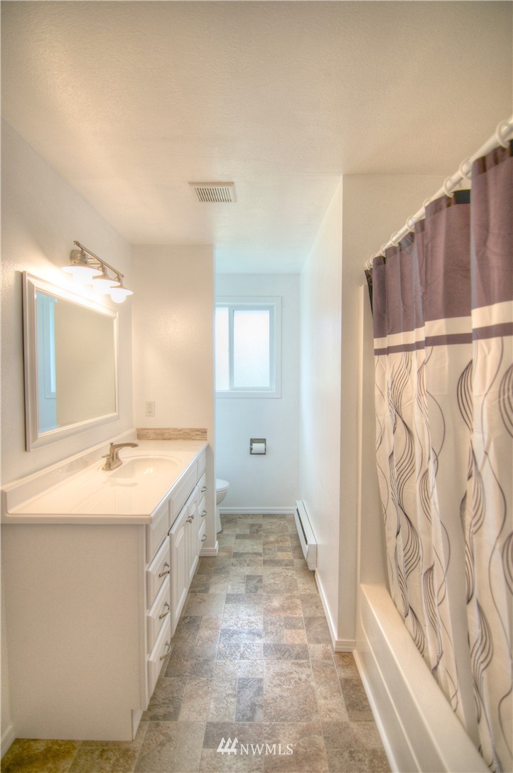 8544 178th Avenue Southwest Rochester, WA 98579 - Photo 21 of 25
