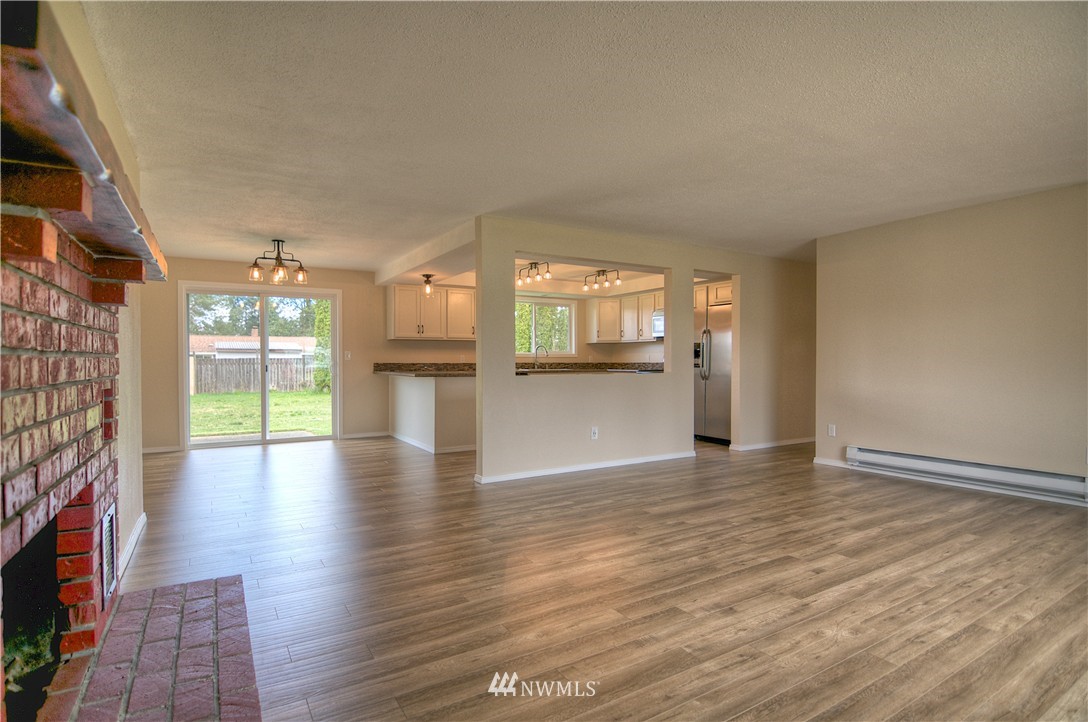 8544 178th Avenue Southwest Rochester, WA 98579 - Photo 5 of 25
