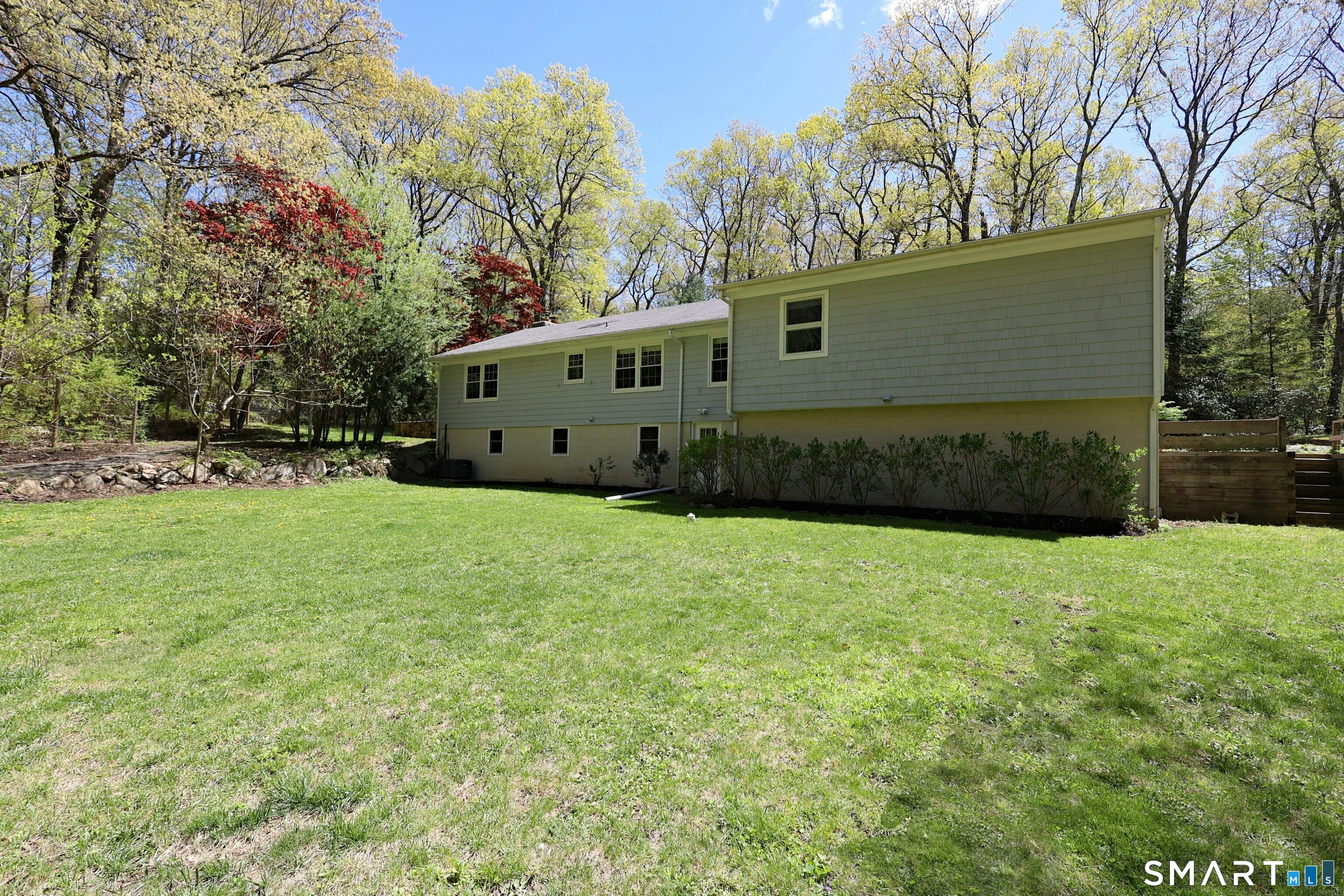 39 Seventy Acre Road Redding, CT 06896 - Photo 8 of 40