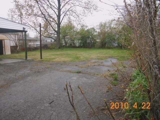 3944 Briggs Road Columbus, OH 43228 - Photo 3 of 12 Gallery Image 3