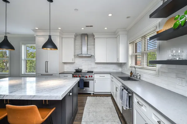 $1,290,000 | 460 Pennsylvania Avenue, Unit A1, Glen Ellyn, IL 60137