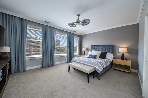 $1,290,000 | 460 Pennsylvania Avenue, Unit A1, Glen Ellyn, IL 60137