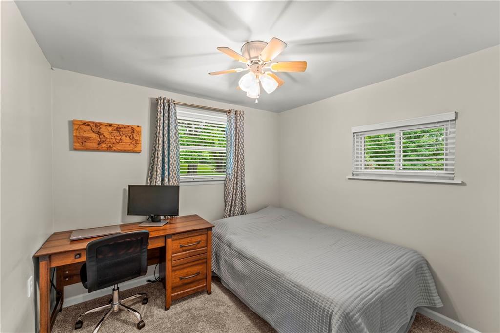 1460 Nine Eighty Road Canonsburg, PA 15317 - Photo 19 of 33 1st bedroom