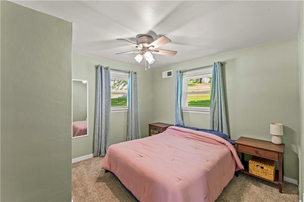 1460 Nine Eighty Road Canonsburg, PA 15317 - Photo 20 of 33 Primary bedroom