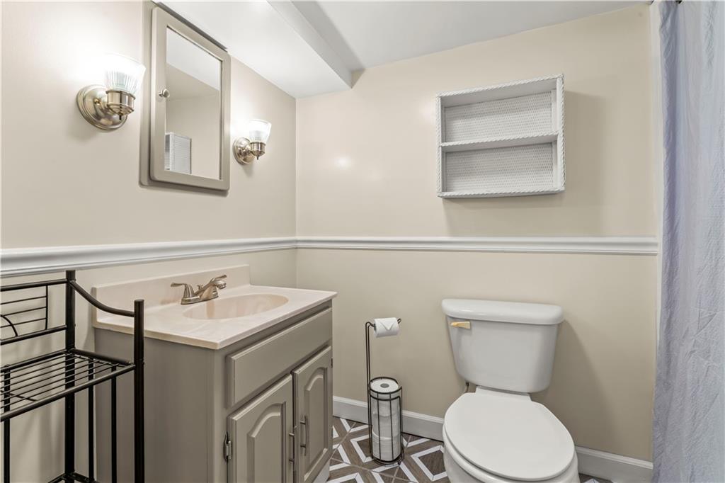 1460 Nine Eighty Road Canonsburg, PA 15317 - Photo 25 of 33 Lower level Bathroom