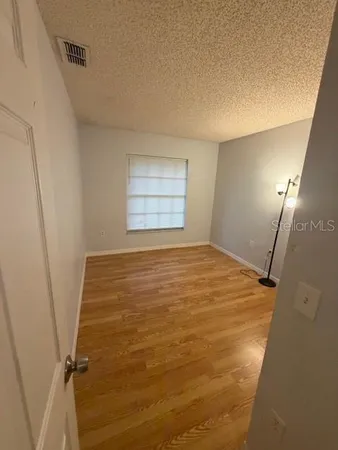 a view of empty room with window