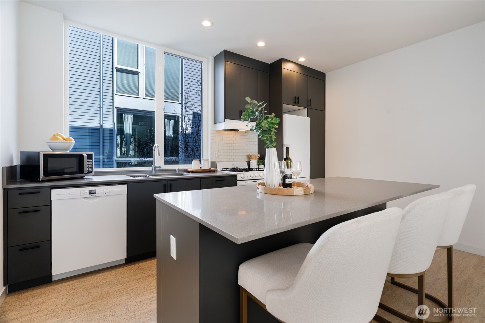 833 South Cloverdale Street, Unit A Seattle, WA 98108 - Photo 20 of 40