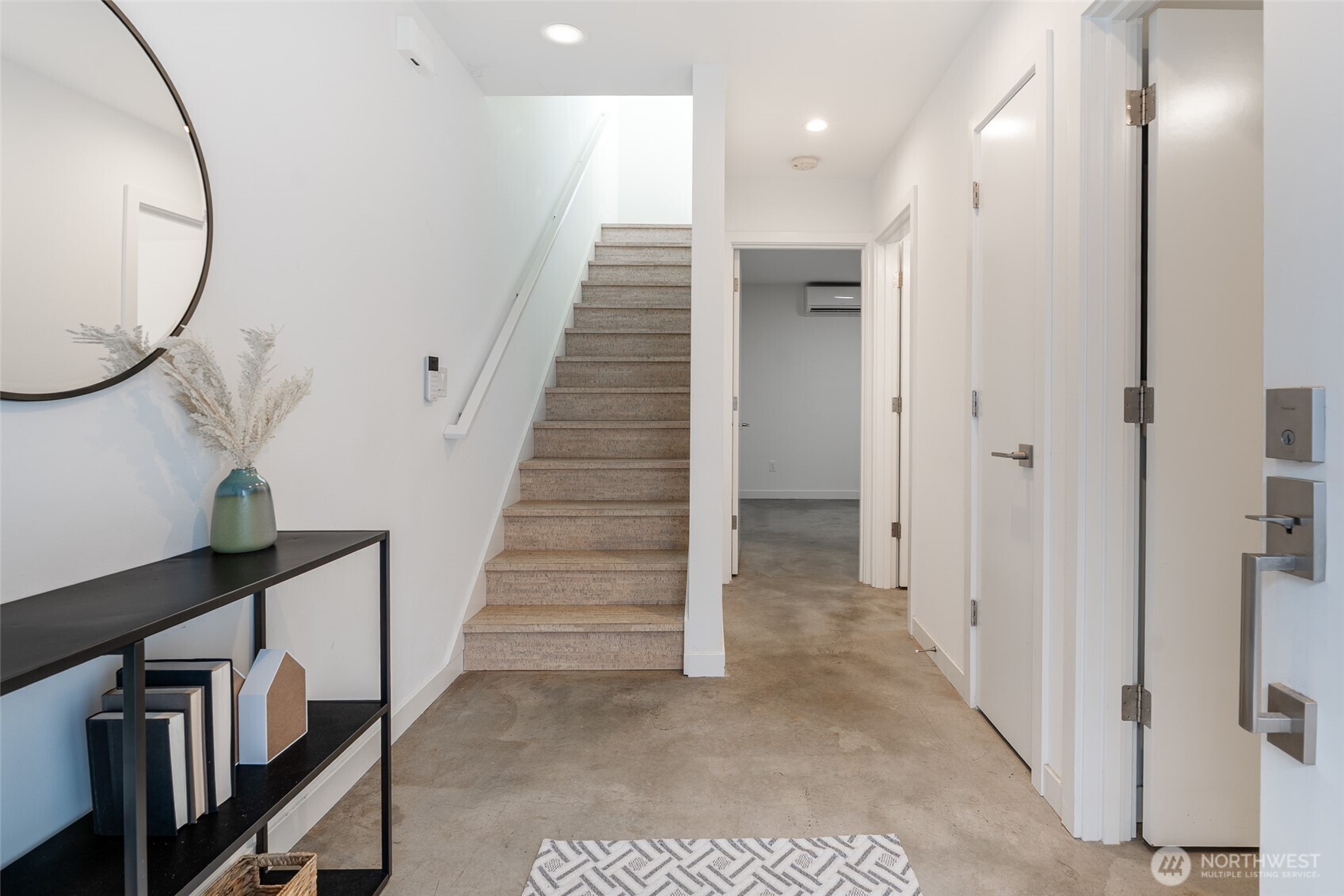 833 South Cloverdale Street, Unit A Seattle, WA 98108 - Photo 6 of 40