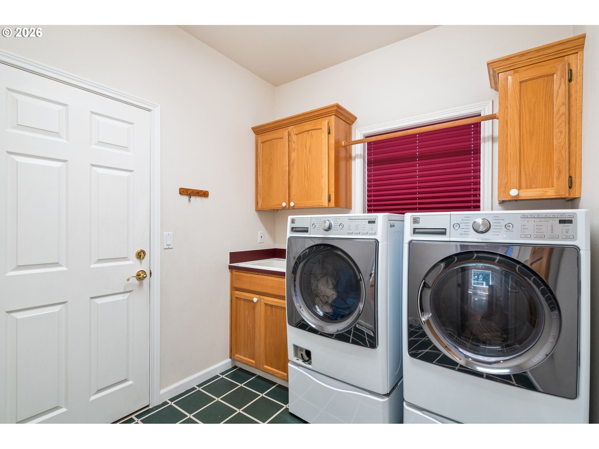 4000 Southwest 30th Drive Gresham, OR 97080 - Photo 43 of 45 a view of a kitchen with washer and dryer