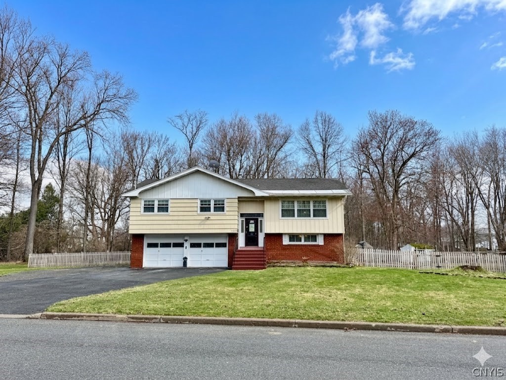 733 West Embargo Street Rome, NY 13440 - Photo 1 of 28