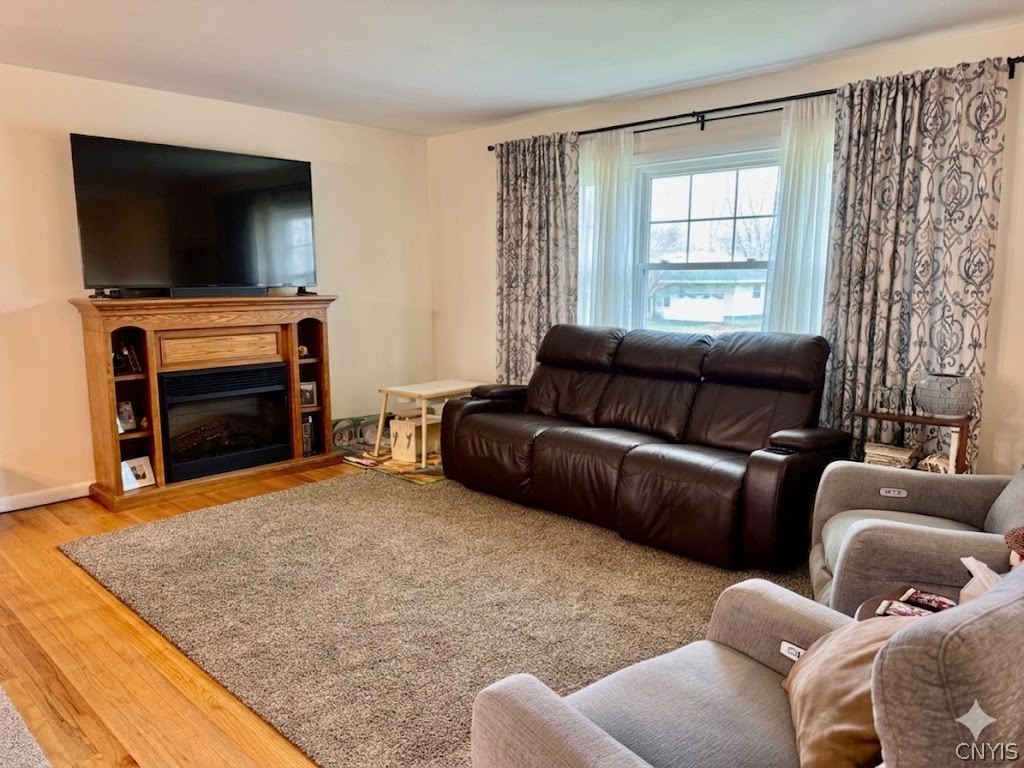 733 West Embargo Street Rome, NY 13440 - Photo 3 of 28