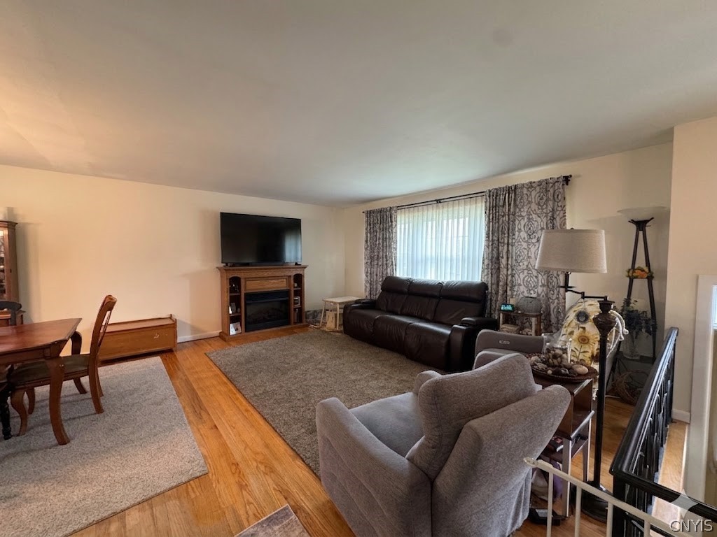 733 West Embargo Street Rome, NY 13440 - Photo 4 of 28