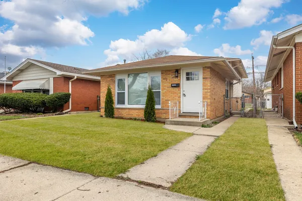 $279,000 | 11619 South Aberdeen Street, Chicago, IL 60643