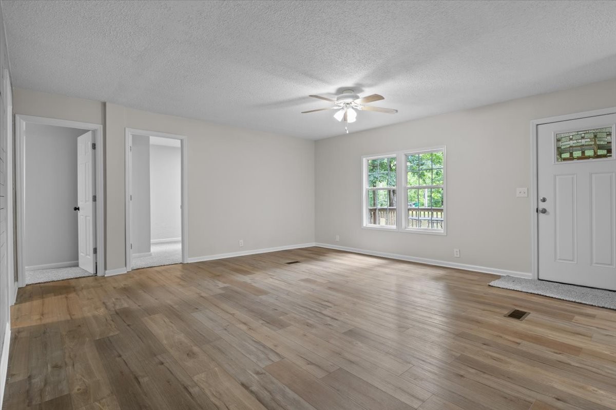 10410 Ridgecrest Drive Bon Aqua, TN 37025 - Photo 6 of 31