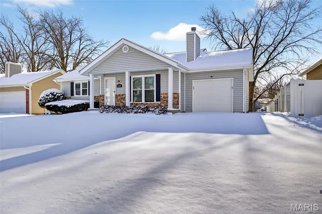 $175,000 | 2128 Monks Hollow Drive, Florissant, MO 63031