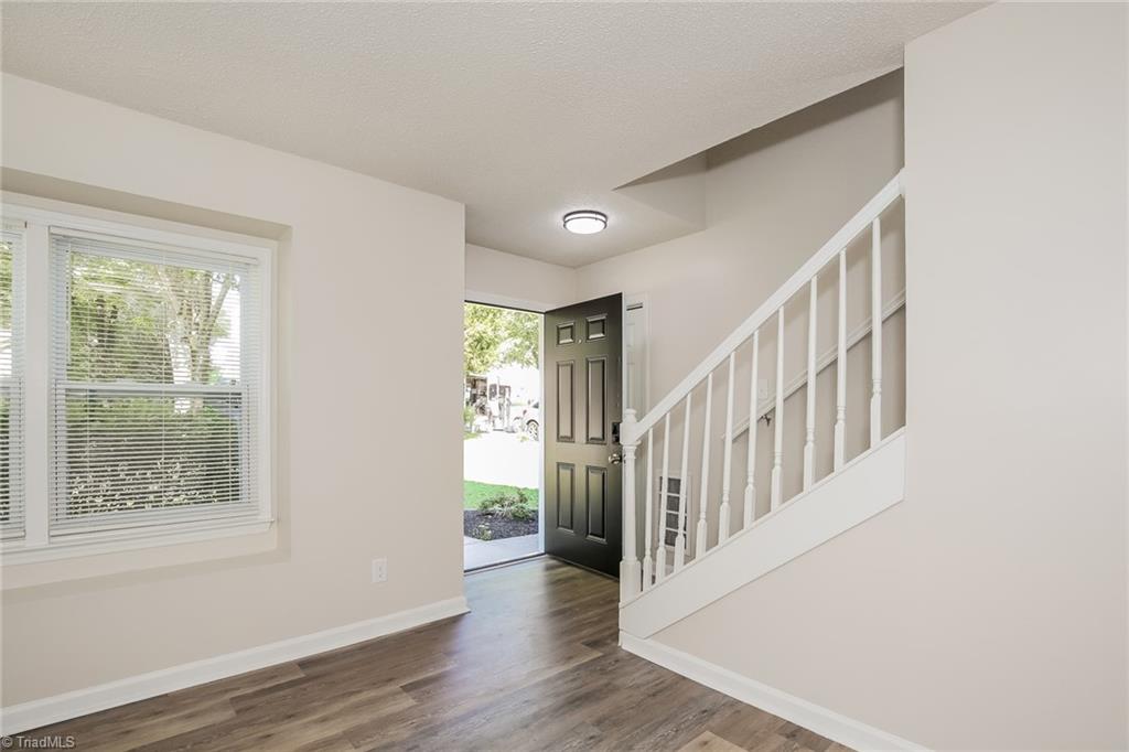 7 Arta Lane Greensboro, NC 27406 - Photo 5 of 17