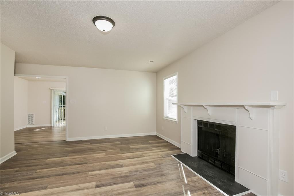 7 Arta Lane Greensboro, NC 27406 - Photo 6 of 17