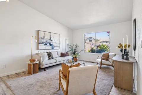 $895,000 | 5672 Torrey Pine Court, El Sobrante, CA 94803