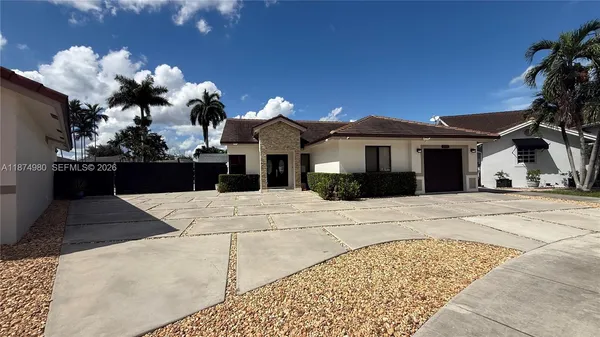 $899,900 | 840 Northwest 134th Avenue, Miami, FL 33182