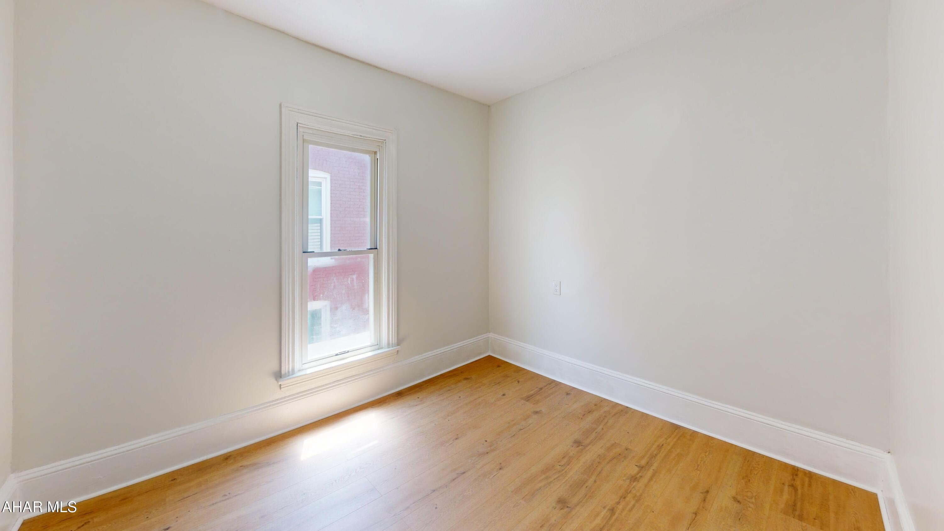 304 Poplar Street Roaring Spring, PA 16673 - Photo 24 of 31