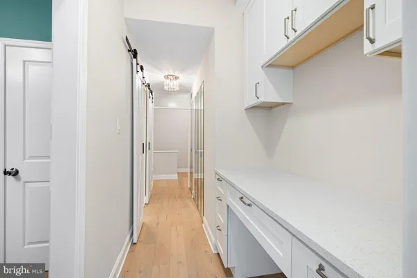 $950,000 | 2 Willings Alley, Philadelphia, PA 19106