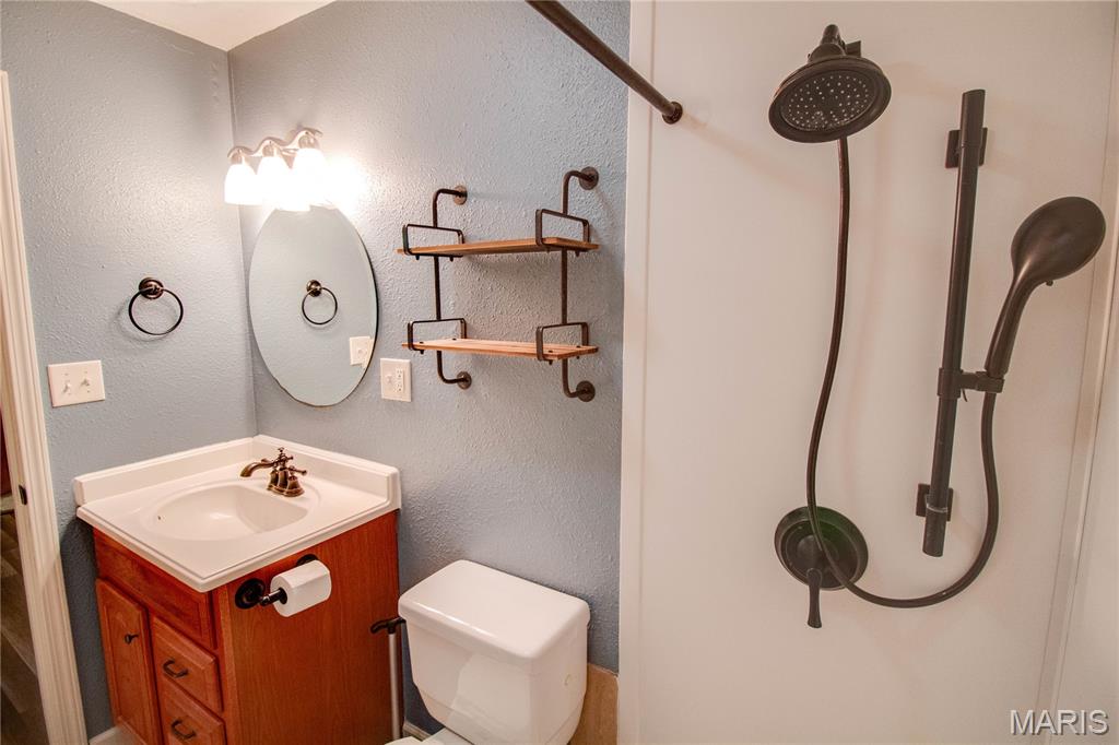 202 Truman Street Bethalto, IL 62010 - Photo 15 of 26