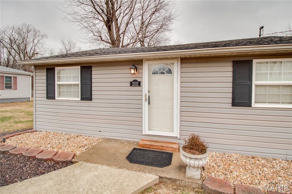 202 Truman Street Bethalto, IL 62010 - Photo 4 of 26