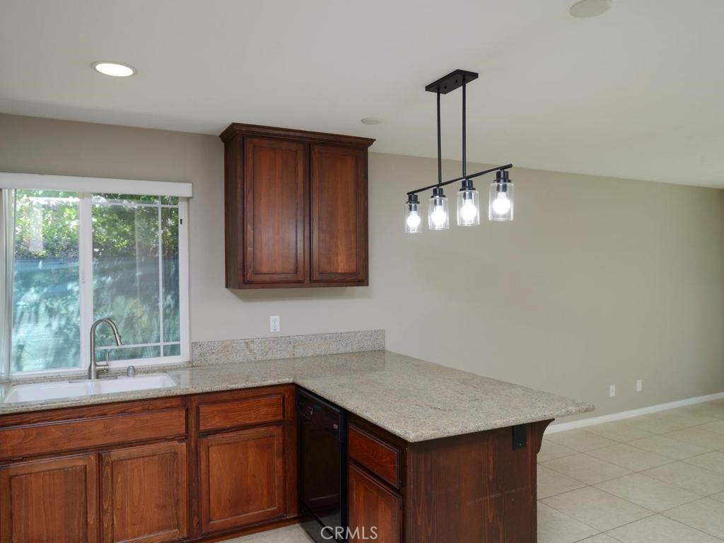 5742 Magnolia Avenue Riverside, CA 92506 - Photo 4 of 25