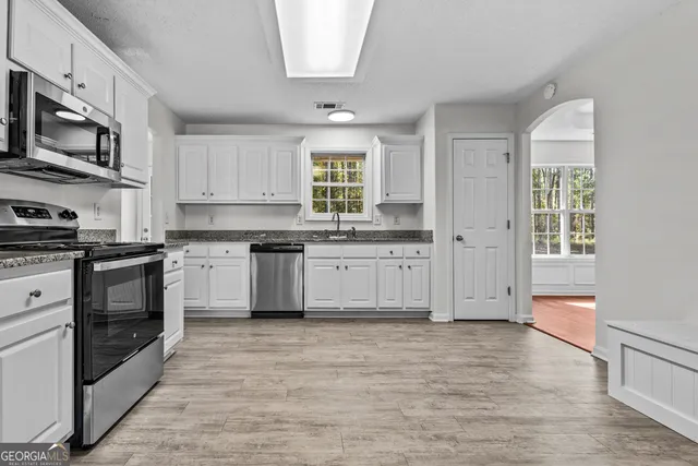 $339,900 | 427 Bridges Way, Winterville, GA 30683