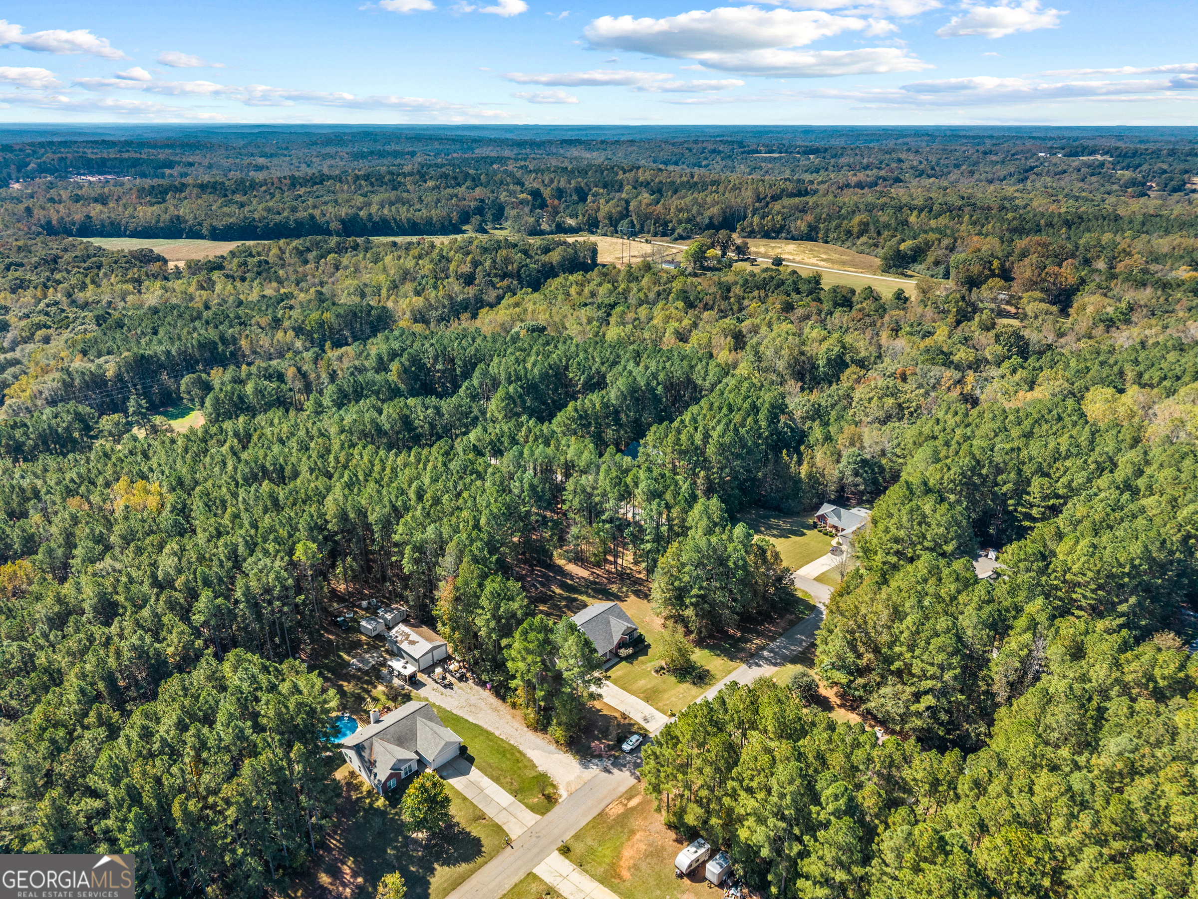 427 Bridges Way Winterville, GA 30683 - Photo 43 of 43 an aerial view of residential building and green space