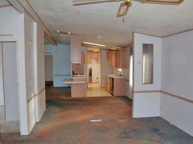 3561 Oasis Road Redding, CA 96003 - Photo 4 of 7 Family_2