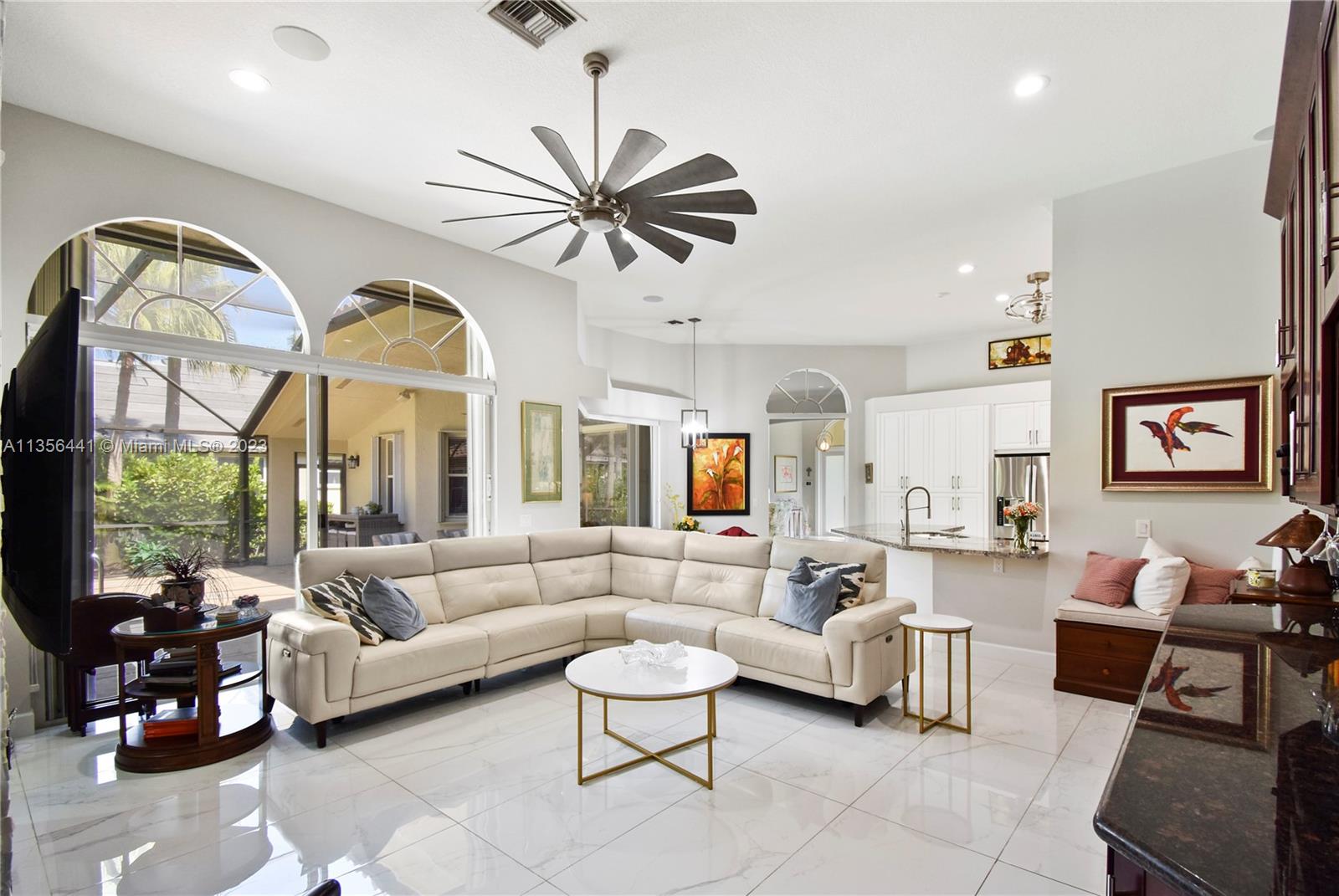 370 Mallard Road Weston, FL 33327 - Photo 14 of 43 Gallery Image 14