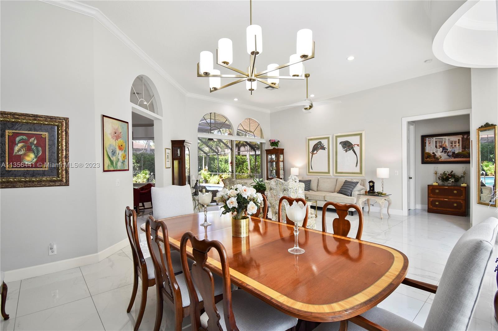 370 Mallard Road Weston, FL 33327 - Photo 18 of 43 Gallery Image 18