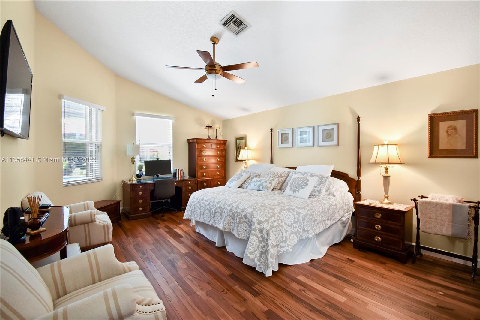 370 Mallard Road Weston, FL 33327 - Photo 19 of 43 Gallery Image 19